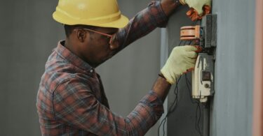 Top 10 Jobs That Sponsor Work Visas to Canada in 2025 – Apply Now to Relocate with a Job Offer!